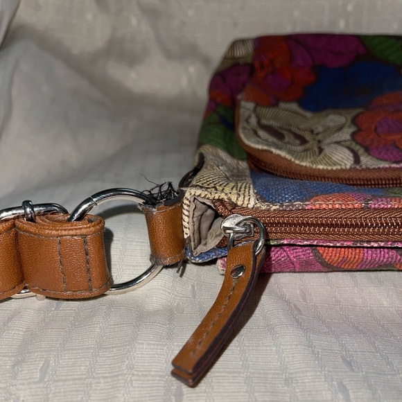 Floral Canvas Crossbody Bag - Picture 11 of 11